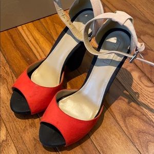 SALE $10 Zara heels sz 37/6.5